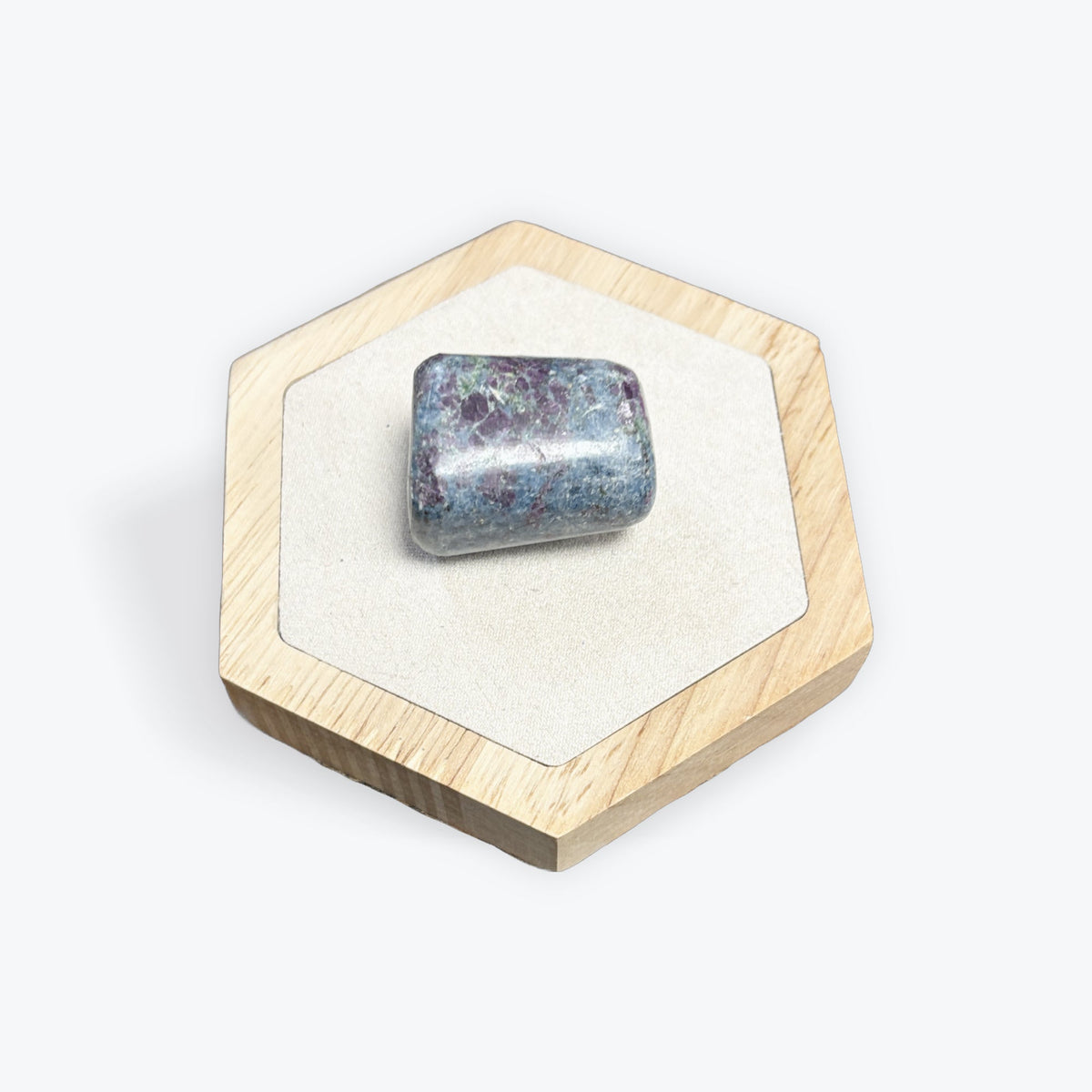 Pierre roulée Rubis sur Fuchsite