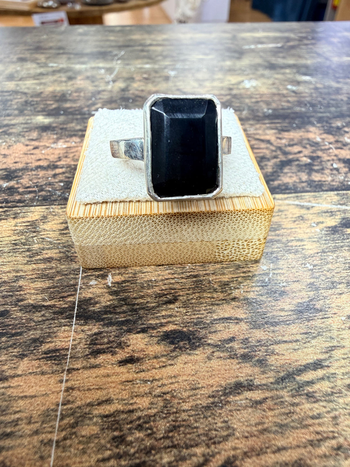 Bague Onyx rectangulaire -taille ajustable