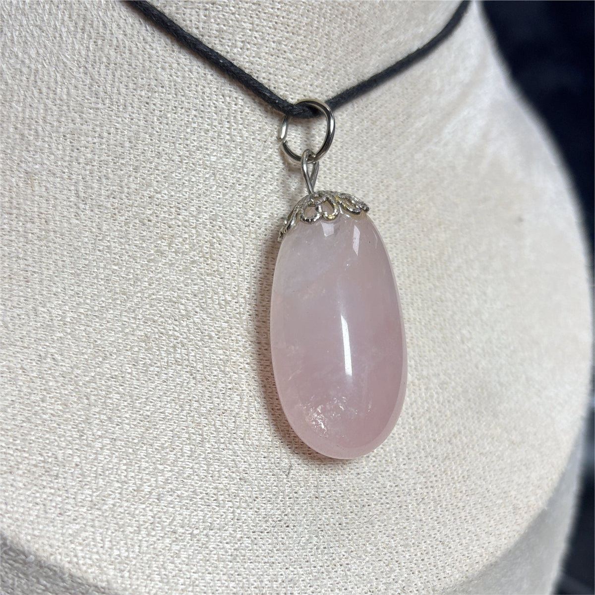 Pendentif Quartz Rose Libre