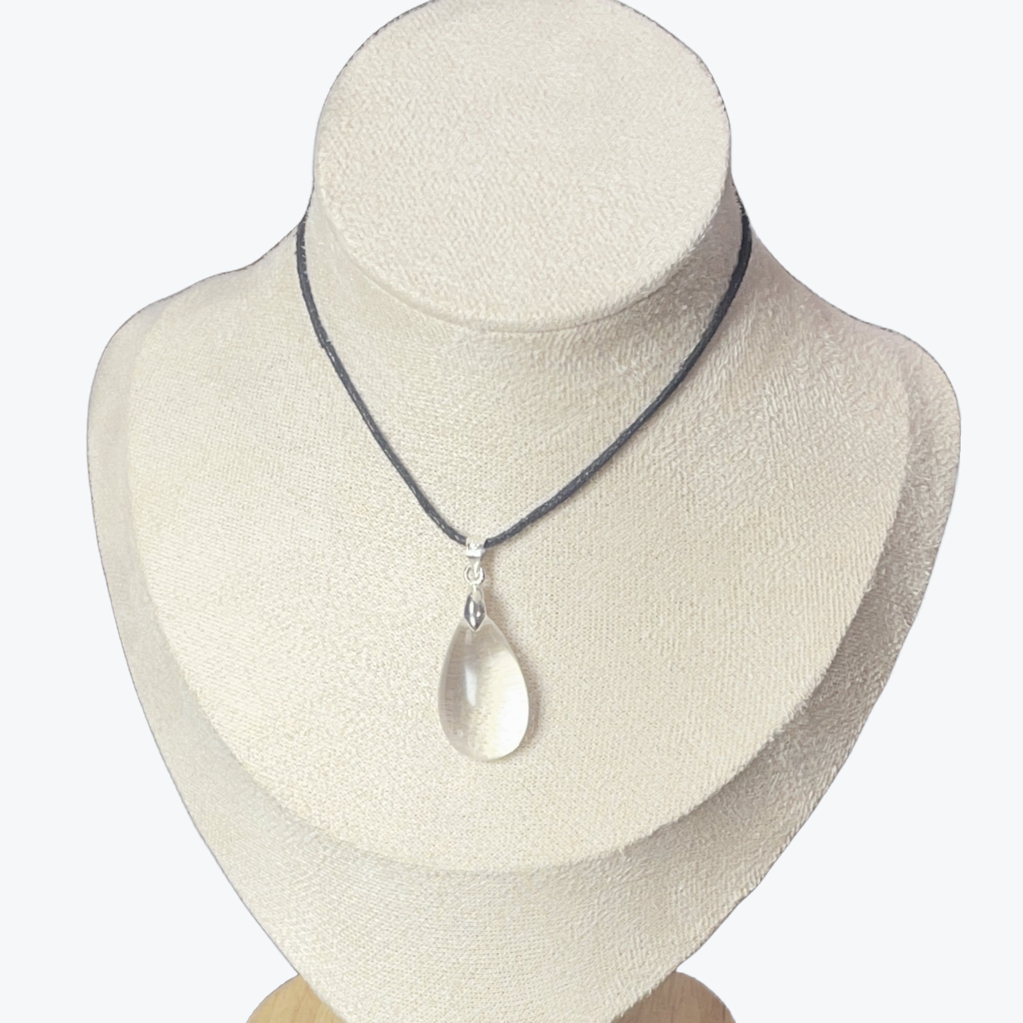 Pendentif Cristal de roche goutte