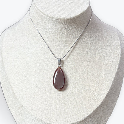 Pendentif goutte ovale en Cornaline du brésil