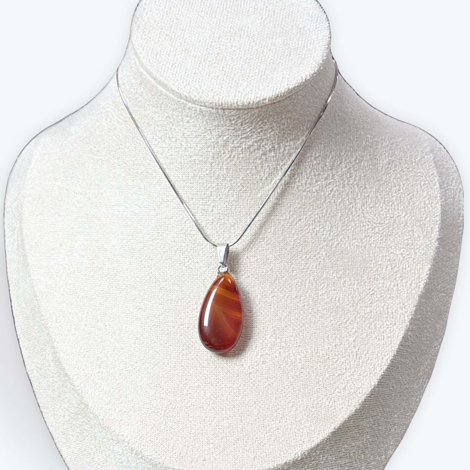 Pendentif goutte ovale en Cornaline du brésil