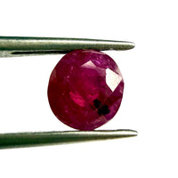 Gemme Rubis Ovale 1,29 Carat