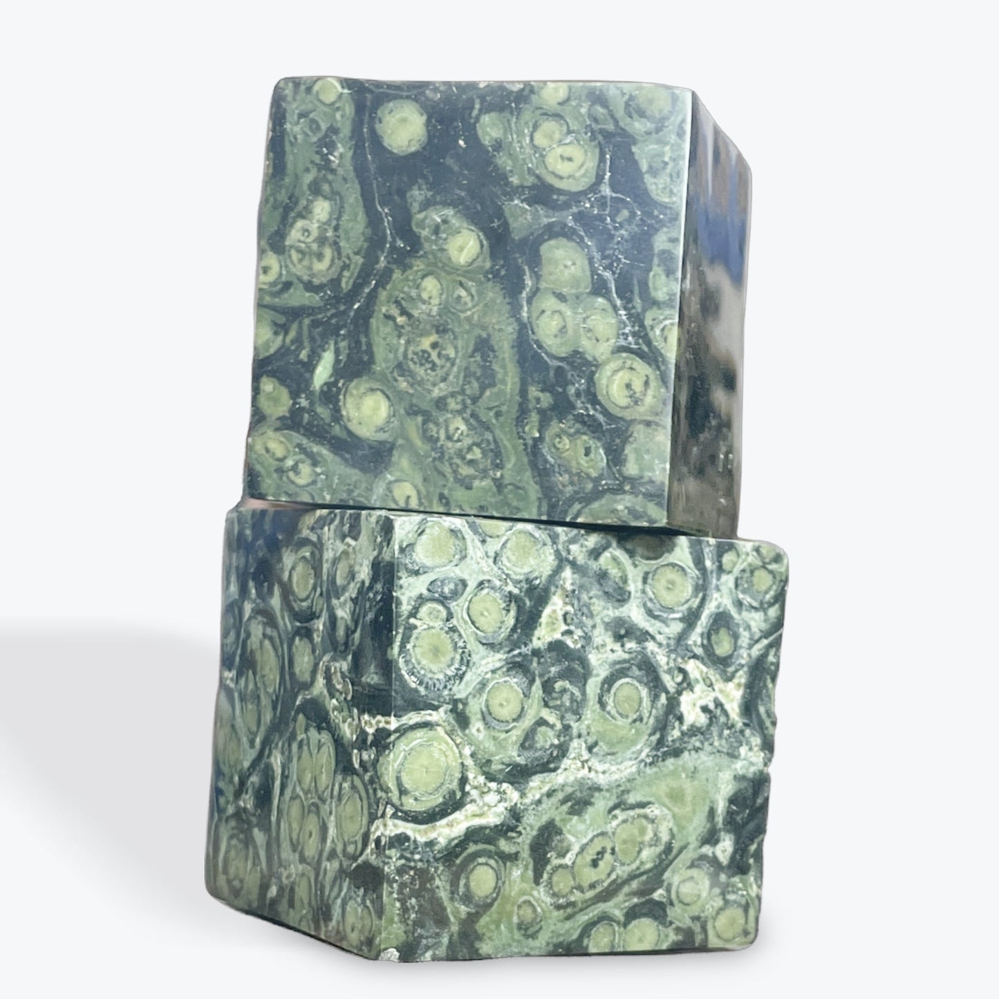 Cube en Jaspe Kambaba (750gr environ)