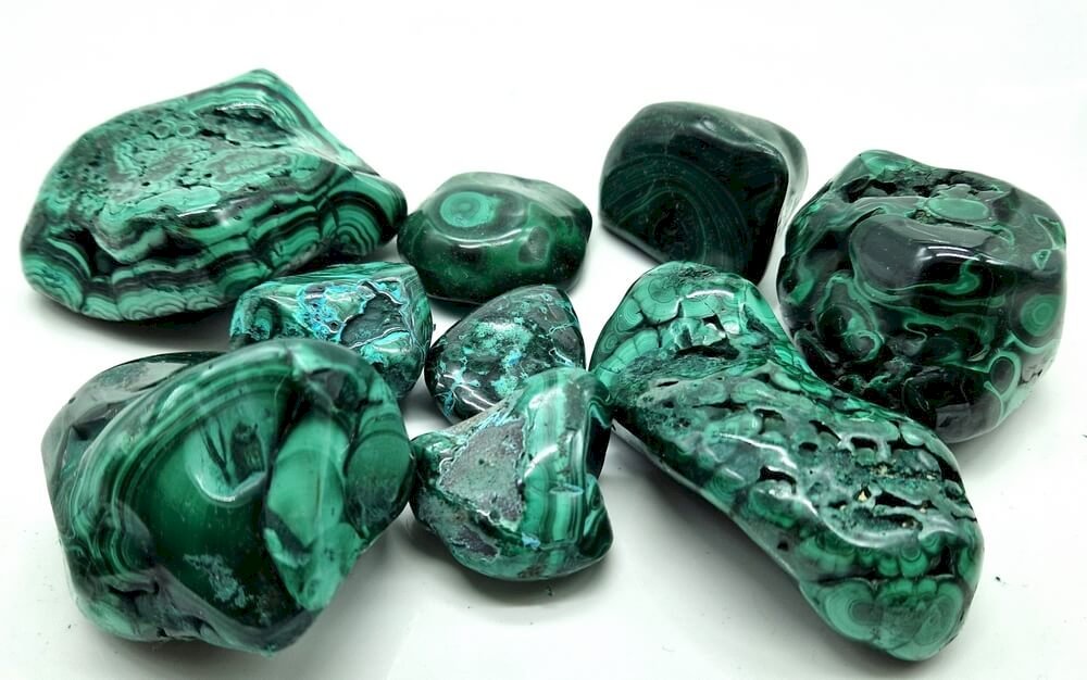 Malachite formes libres polies 1KG