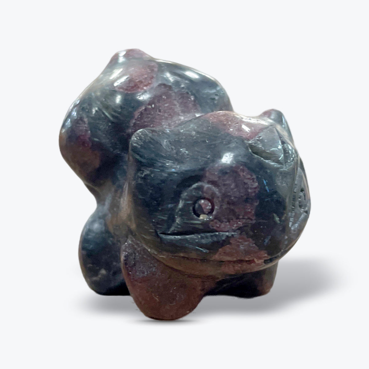 Pokémon Bulbizarre sculptée en Calcite Naturelle polie – Calcite miel, Cristal de - Pièce unique | 10gr - 3,5x3cm