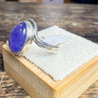 Bague avec une belle Tanzanite ovale