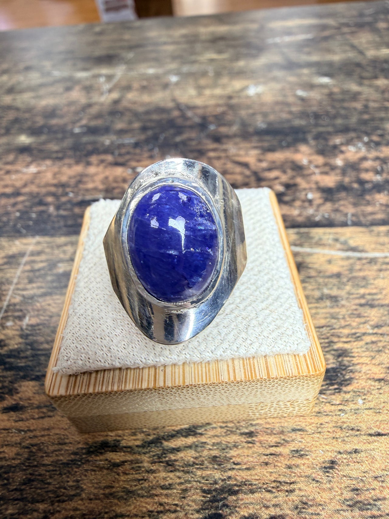 Chevalière Tanzanite cabochon