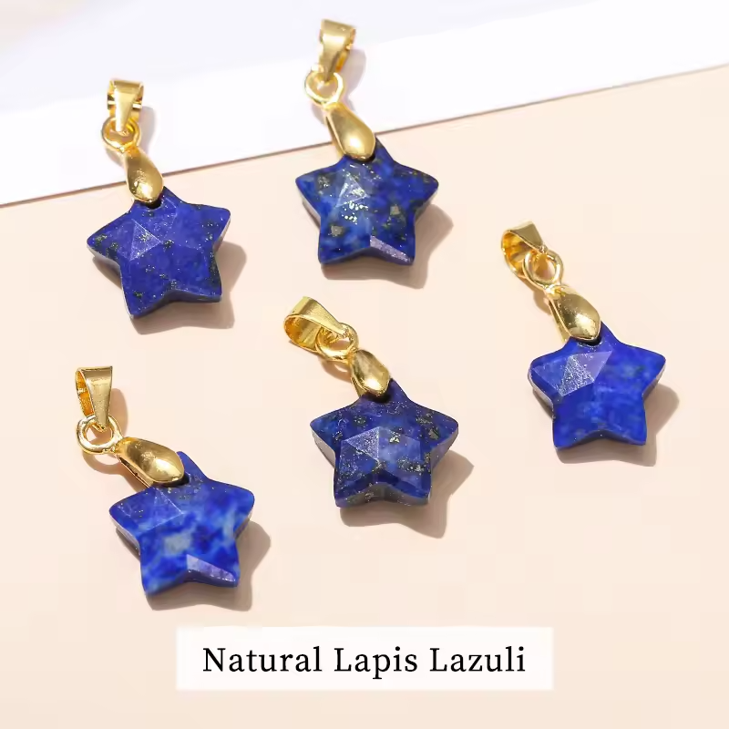 Pendentif étoile Facetté en Lapis lazuli 12x5mm