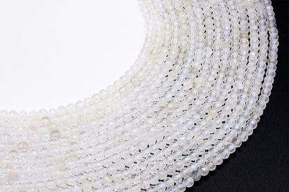 Perles facettées Cristal de Roche sur fil — 4 mm