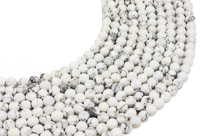 Perles facettées Howlite sur fil — 6 mm