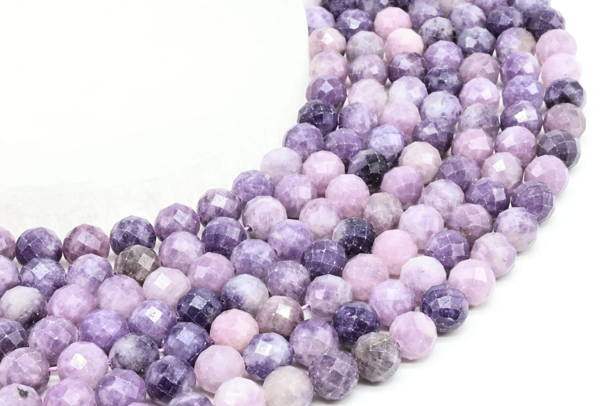 Perles facettées Lépidolite 8mm sur fil 38cm
