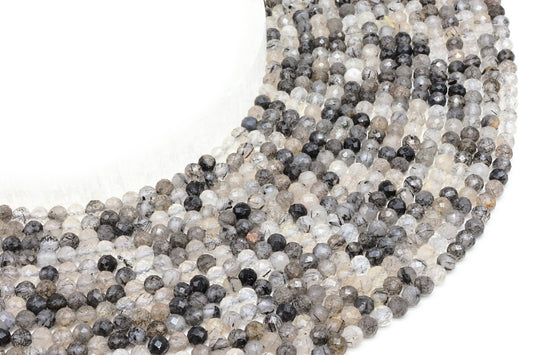 Fils de perles rondes facettées en quartz tourmaliné, clair et gris à inclusions noires