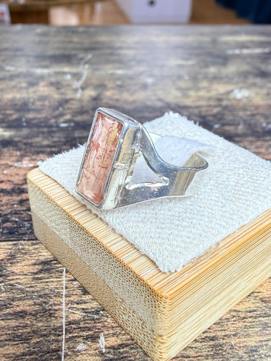 Bague Tourmaline rose sertisclos