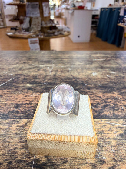 Bague chevalière Morganite