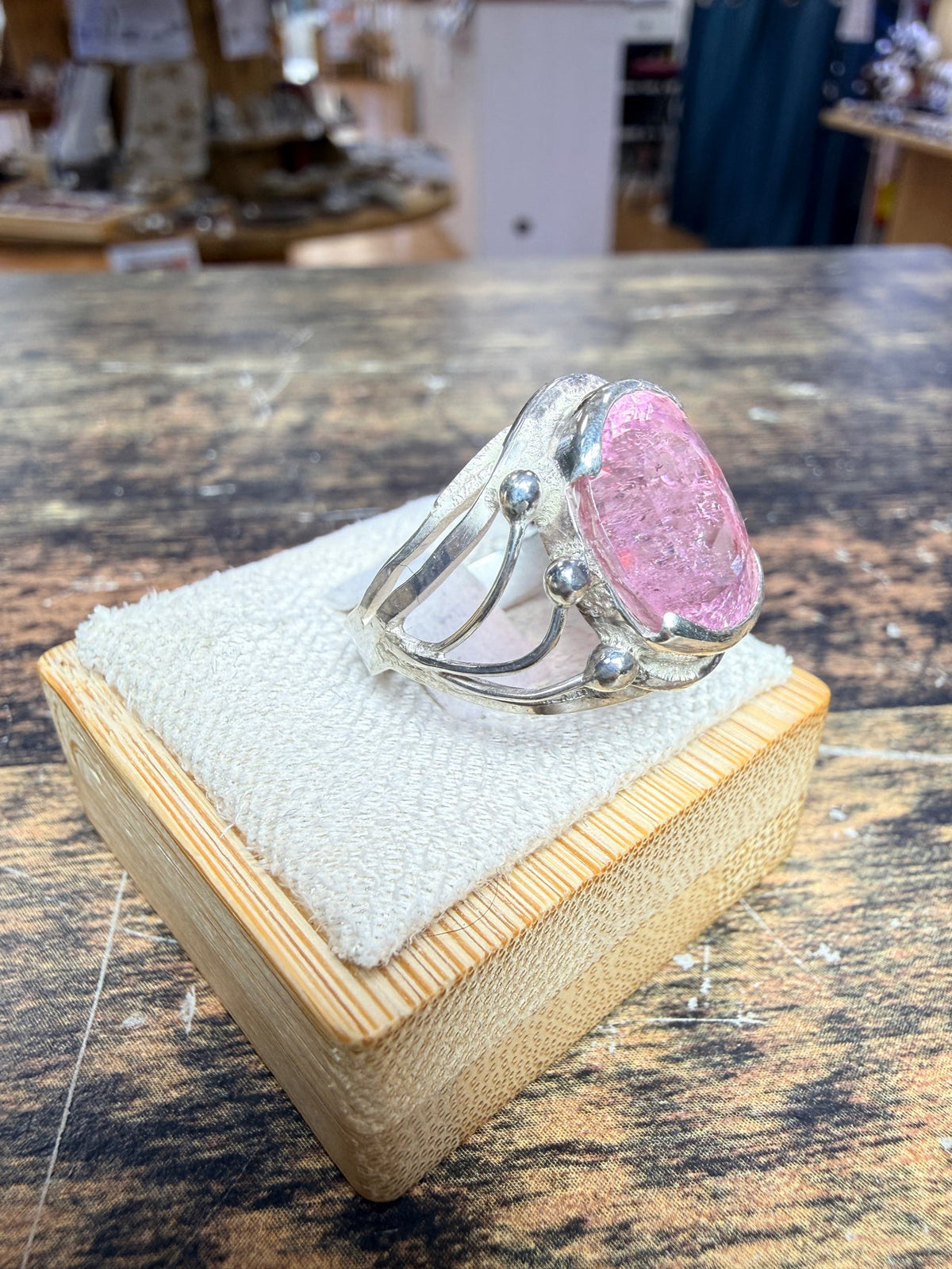 Bague Tourmaline rose semi-clos vue alternative