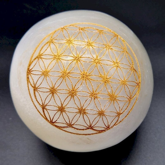 Sphère Sélénite gravée 10cm - Fleur de Vie