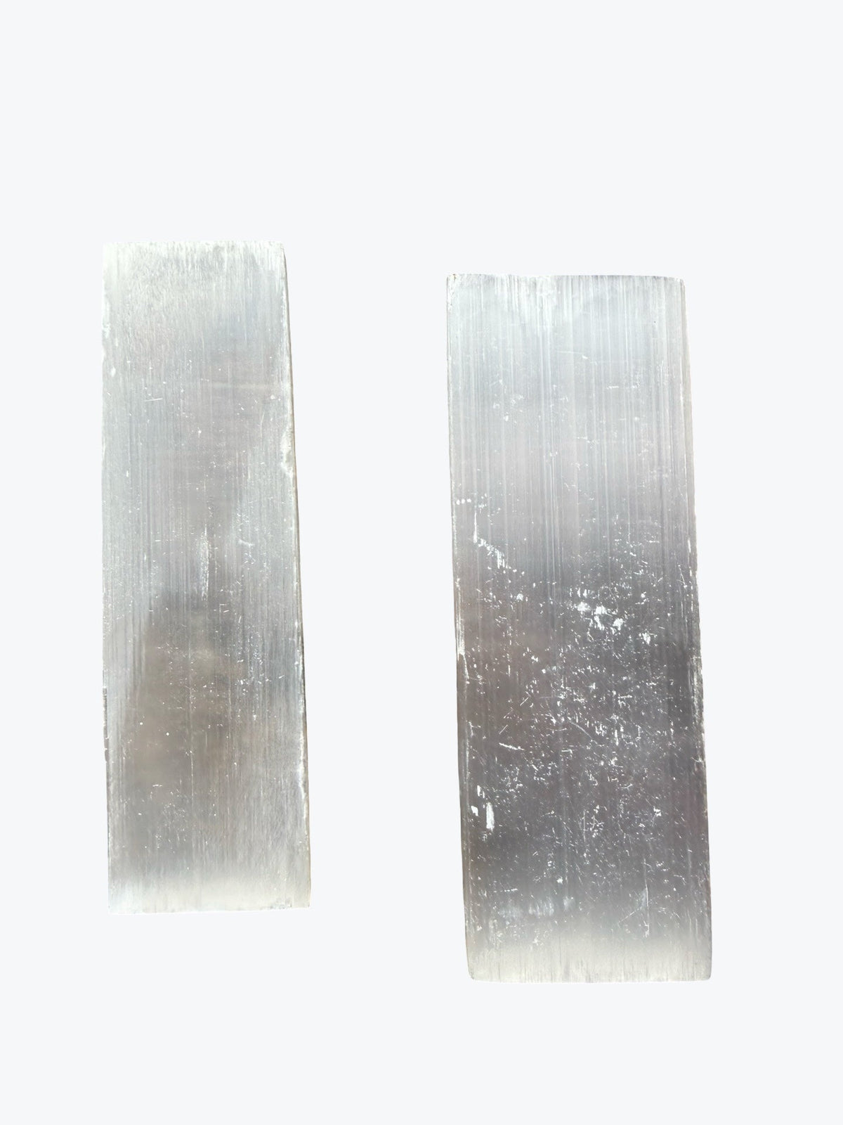 Petite plaque brute en sélénite, 10x3cm, environ 50 g