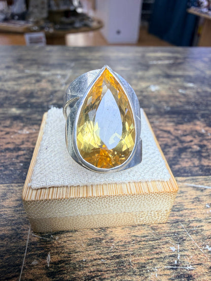 Bague Citrine taille poire