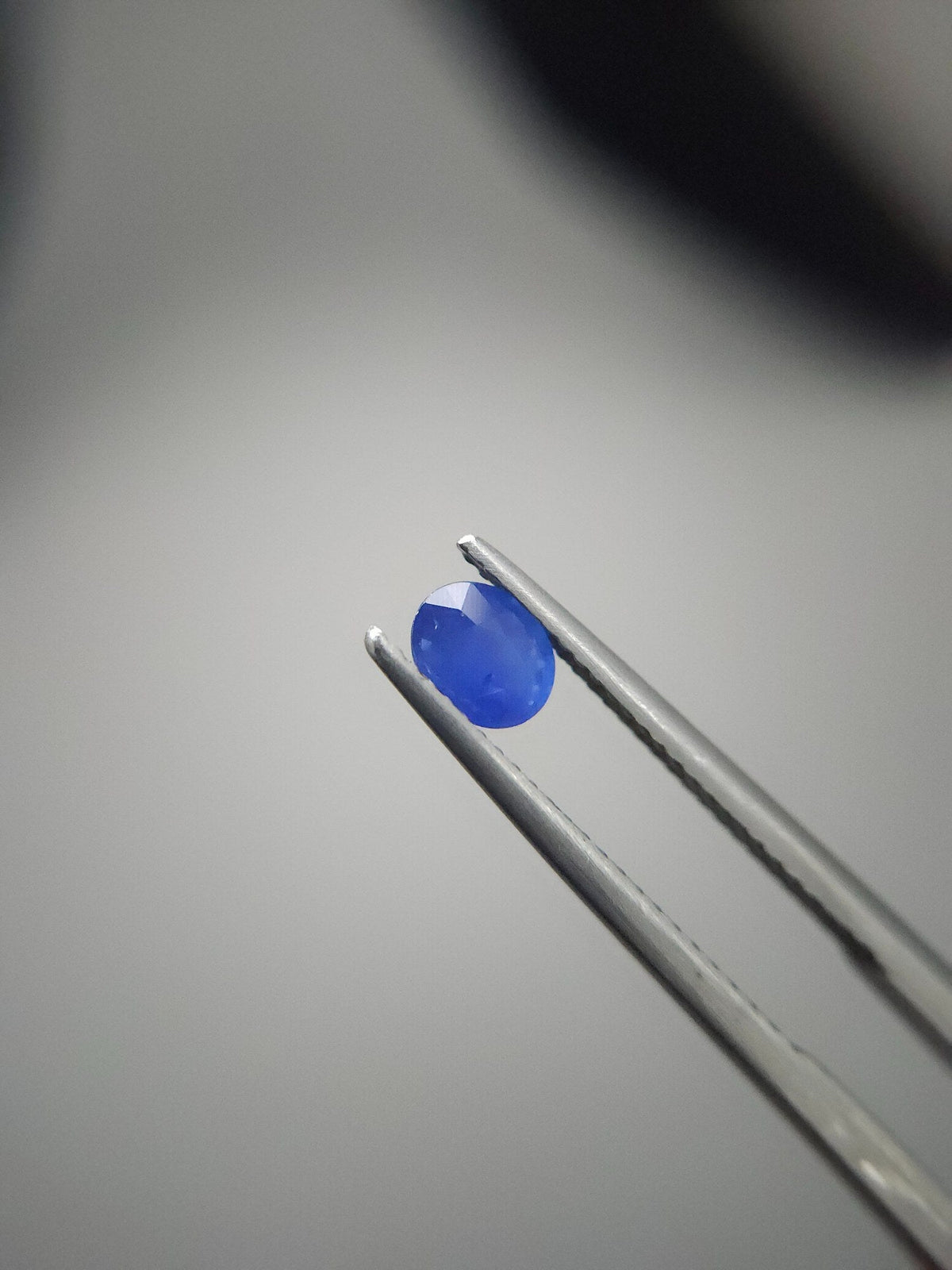Pièce de collection en Saphir Naturel – 0,67 carats – provenance Sri Lanka - Pièce unique