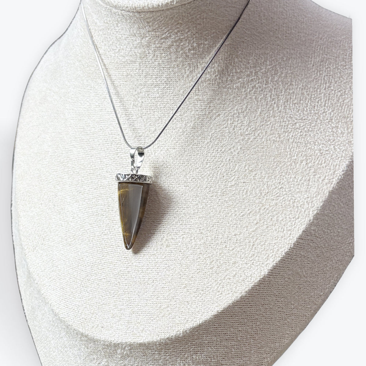 Pendentif Dent en Oeil de tigre
