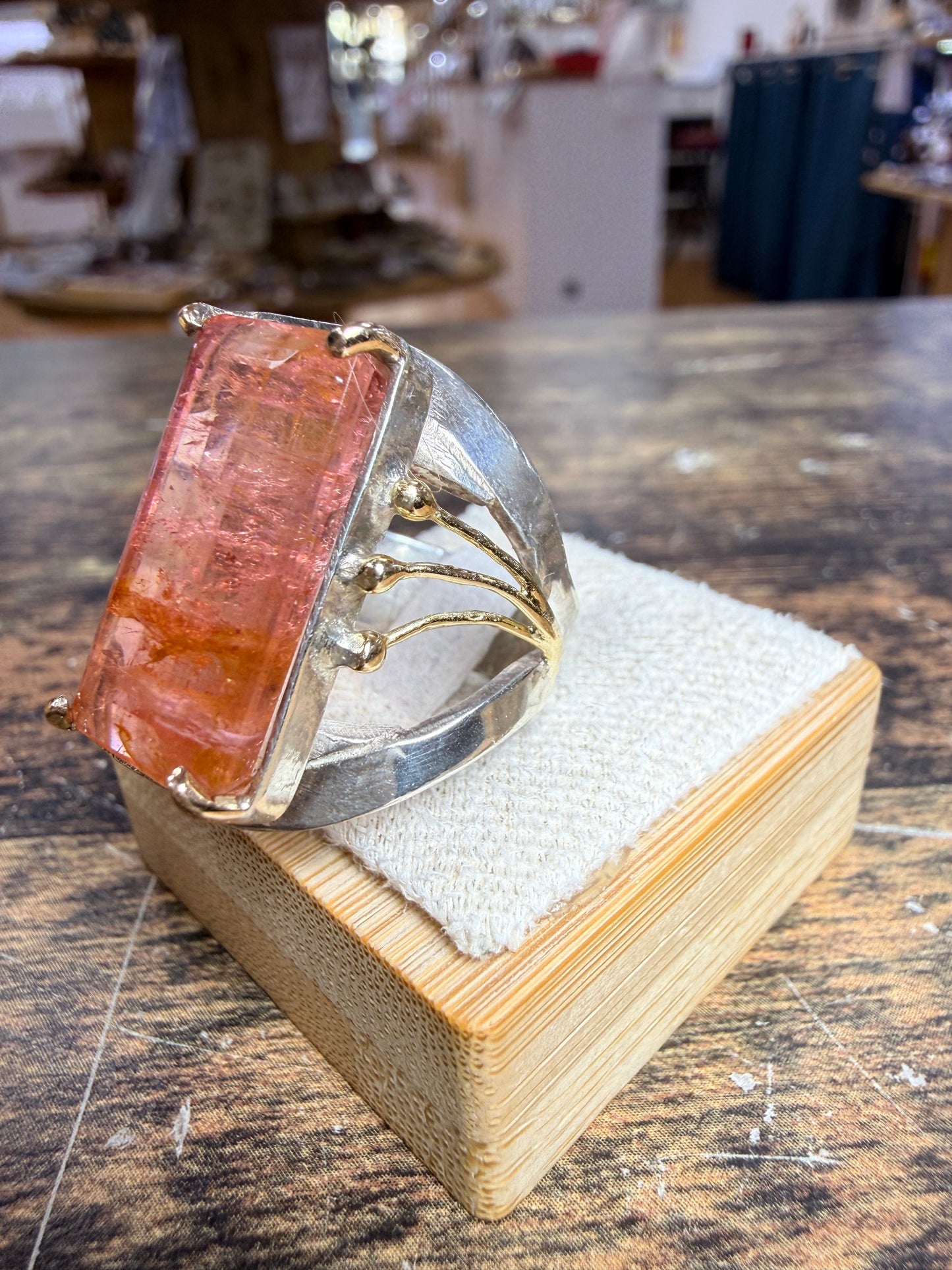 Bague tourmaline rose carré, or 18k