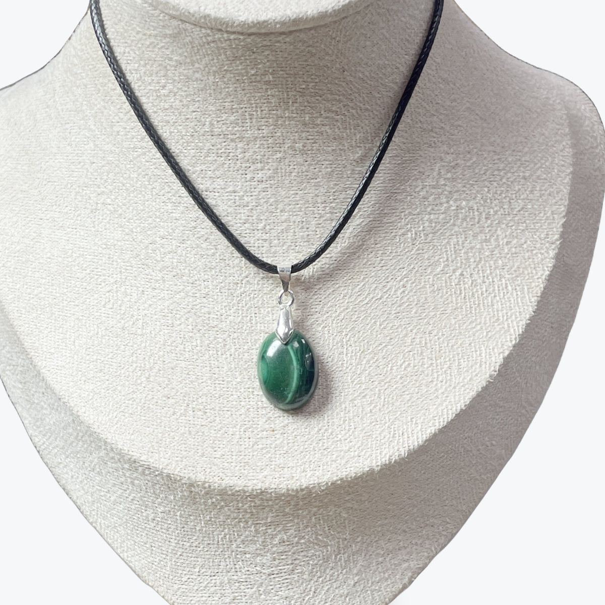 Pendentif Malachite Ovale 1,6x1,2cm