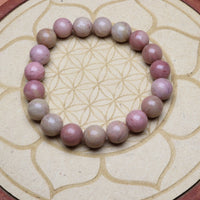 Bracelet Rhodonite porté