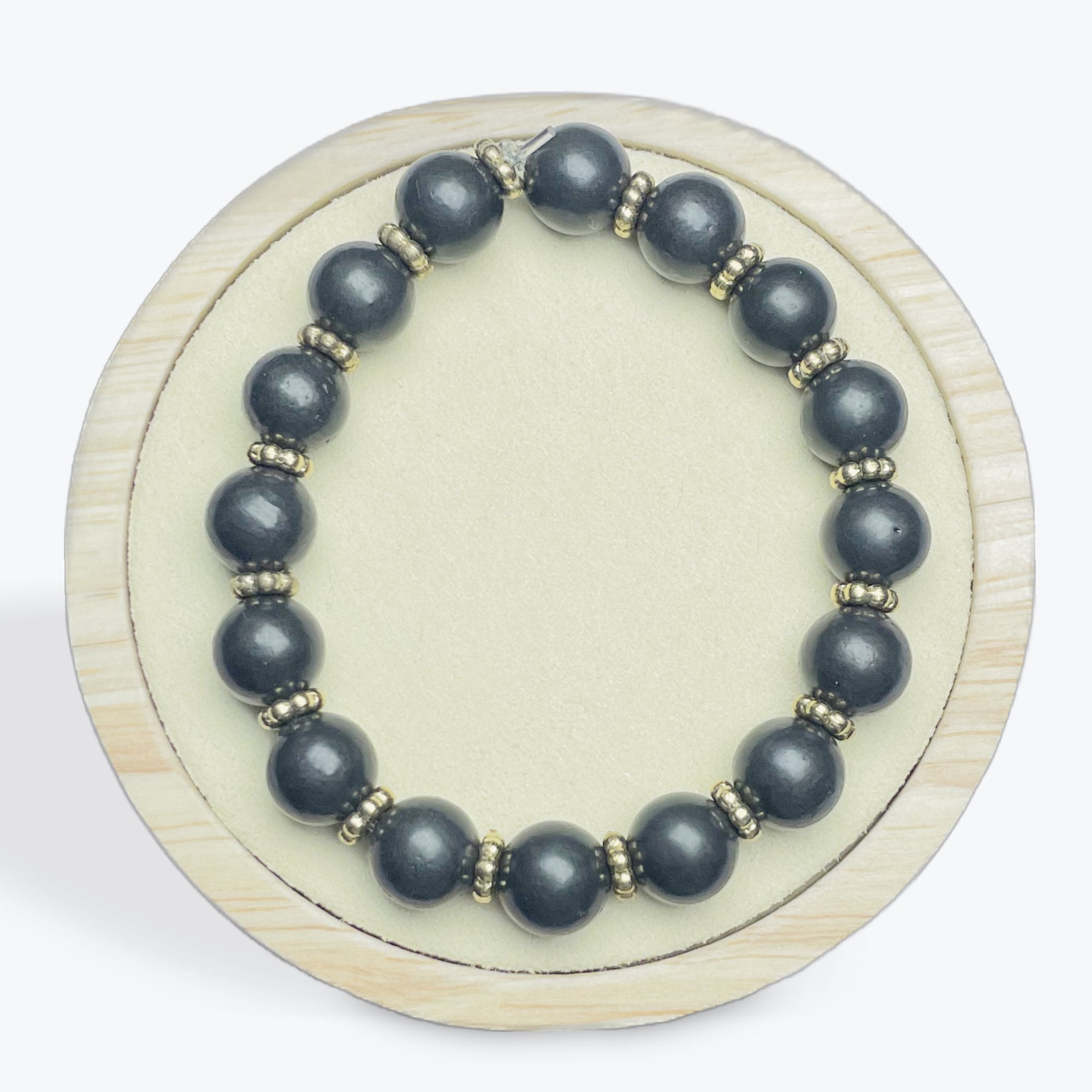Bracelet Shungite 10 mm avec breloques dorée - 3