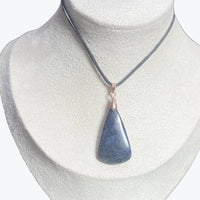 Pendentif cordiérite goutte