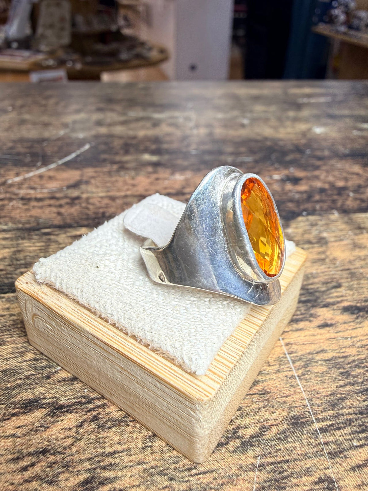 Bague Citrine cognac vue alternative