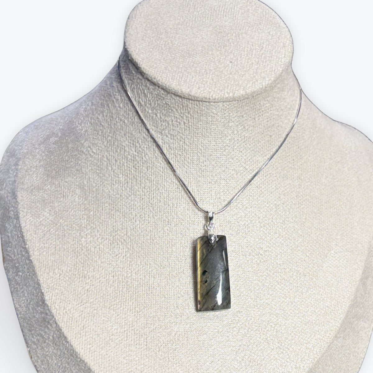 Pendentif en Labradorite avec bélière - Formes variée