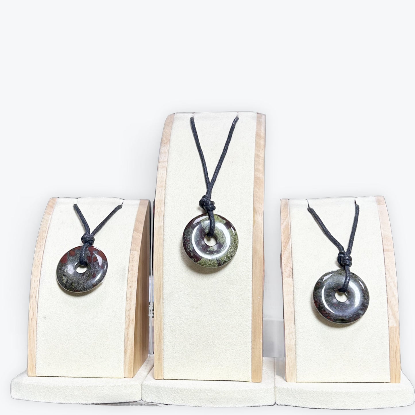 Pendentif Jaspe Sang de Dragon Donut