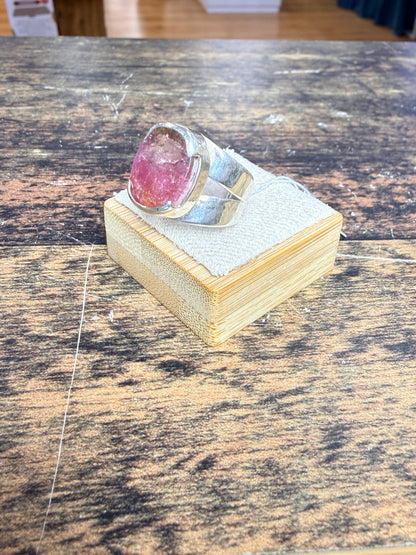 Bague chevalière ouverte Tourmaline rose