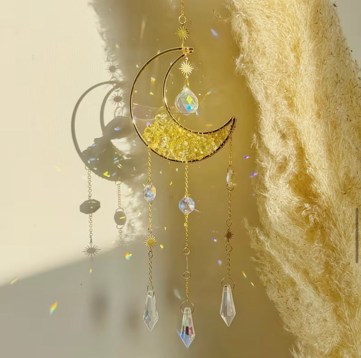 Attrape-soleil en Citrine - Prisme demi-lune bohème chic à suspendre