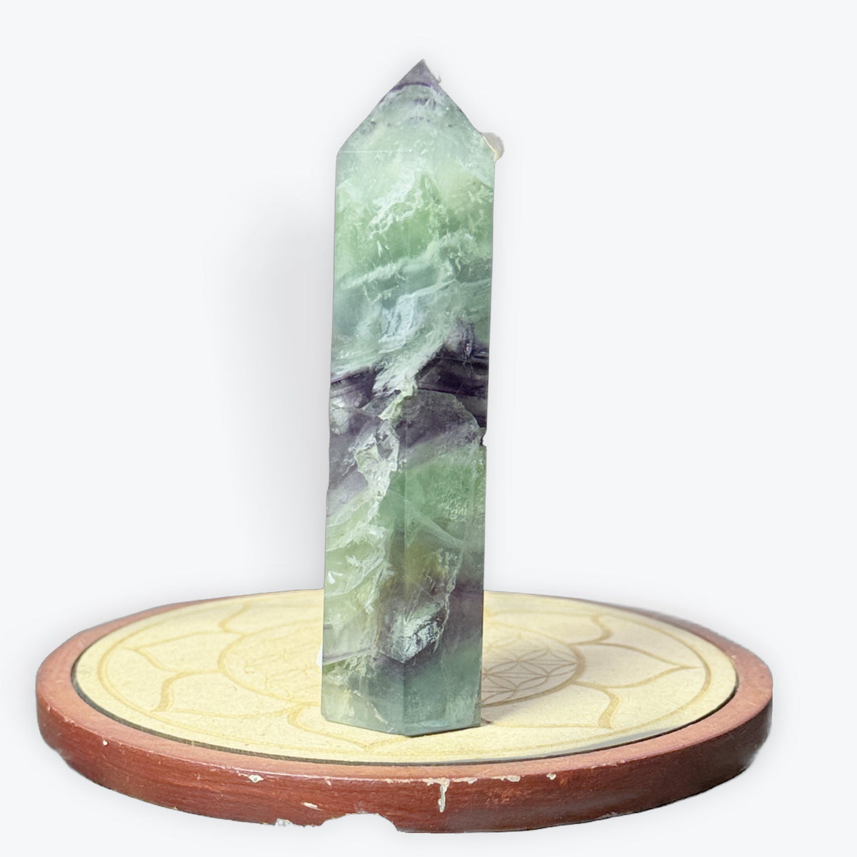 232gr - Prisme en fluorite naturelle (pointe légèrement abimé)