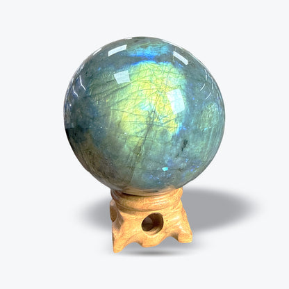 Sphère en Labradorite Naturelle polie sur socle bois – 5 à 8,5 cm – Madagascar - Pièce unique