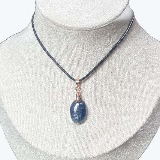 Pendentif Cyanite Ovale