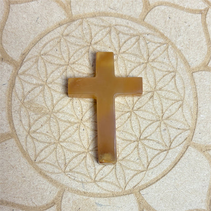 Croix percée en Cornaline 4,5x3 cm