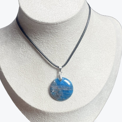Pendentif Apatite bleu ovale