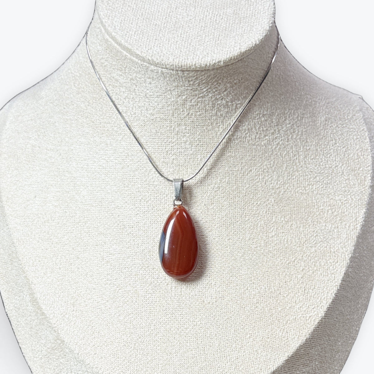 Pendentif goutte ovale en Cornaline du brésil