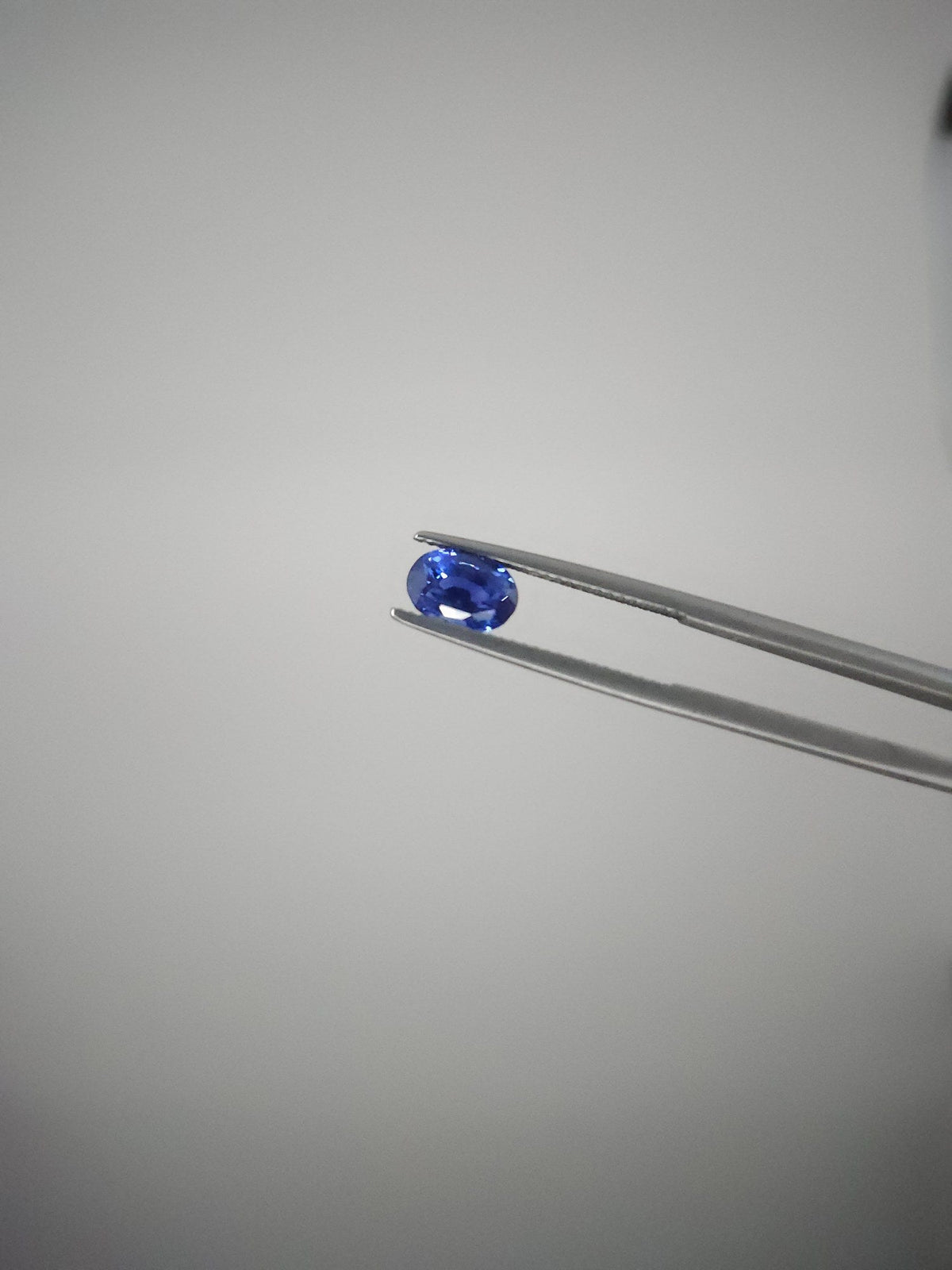 Pièce de collection en Saphir Naturel 2,15 carats – provenance Sri Lanka
