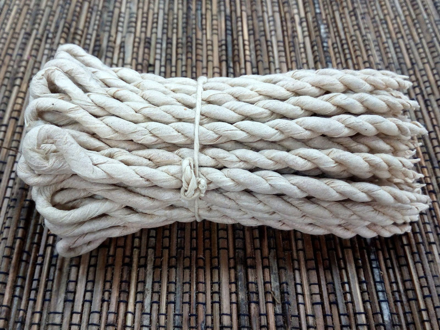 Encens Corde Santalwood & Épices - Himalaya 50 Cordes – photo 2