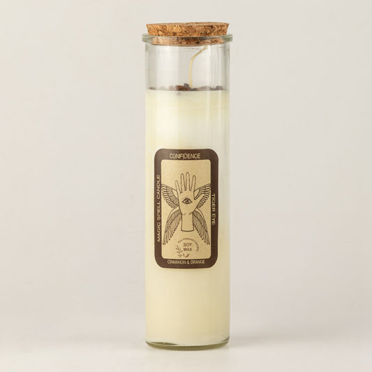 Bougie en cire de soja dans un pot en verre avec bouchon en liège et étiquette illustrée