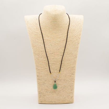 Pendentif sur cordon - Jade