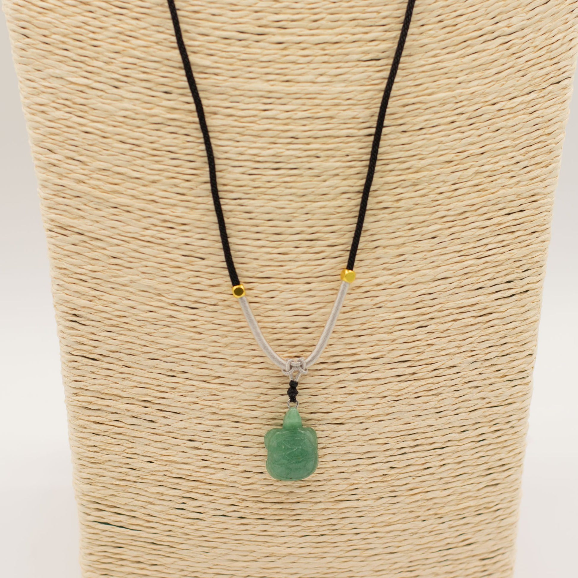 Pendentif sur cordon - Jade - photo 2