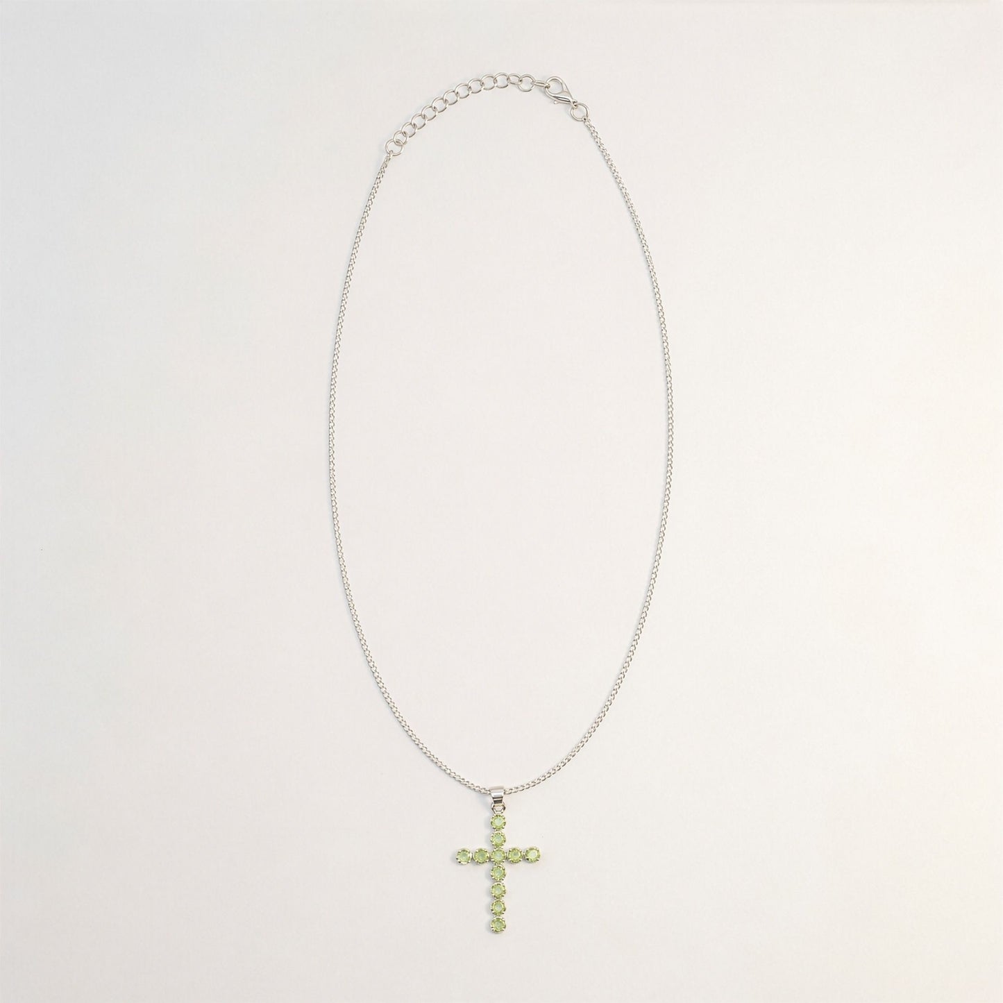 Pendentif Croix Argentée - Pierres Vertes