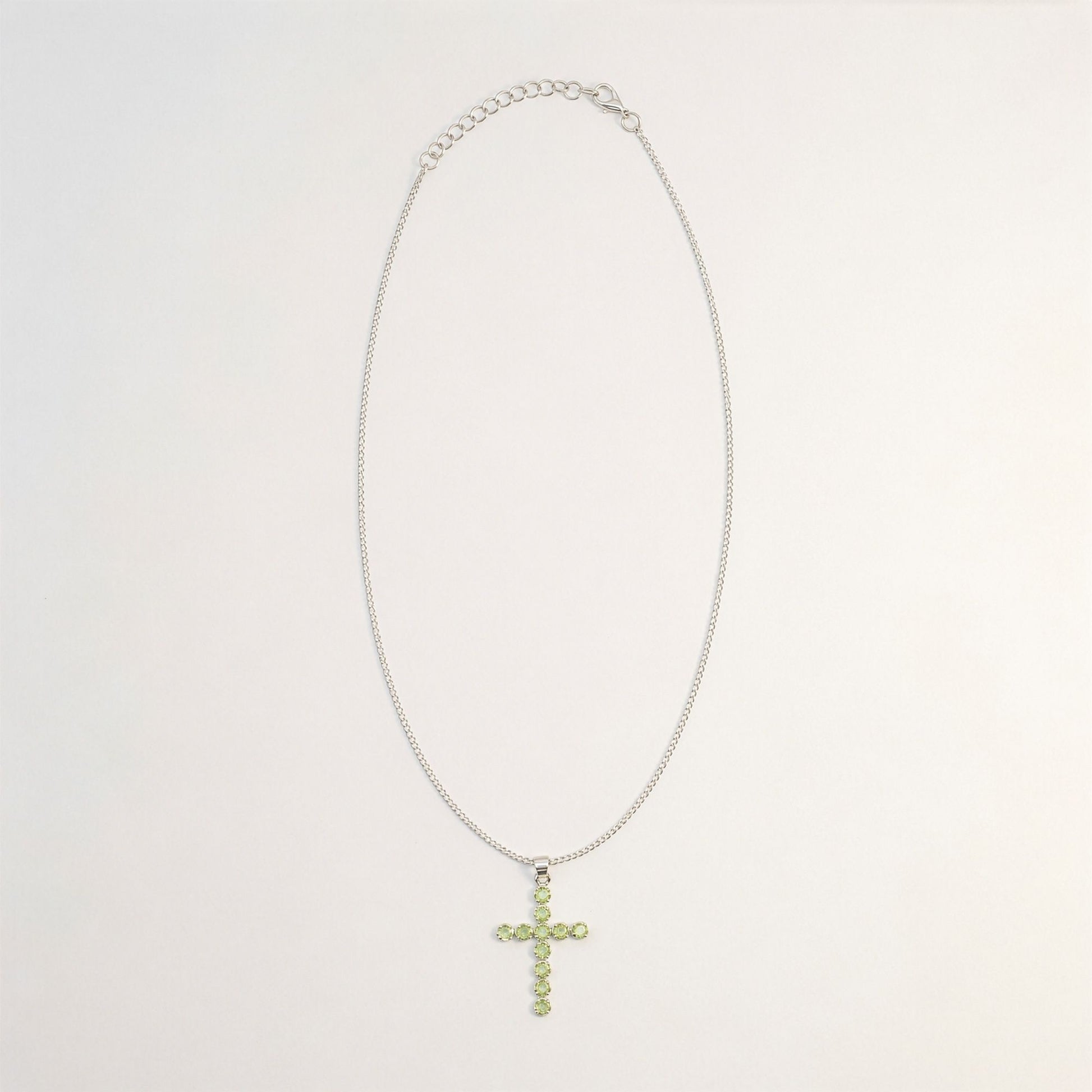 Pendentif Croix Argentée - Pierres Vertes