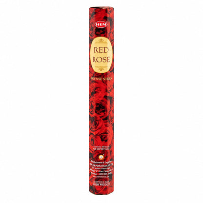 Étui hexagonal rouge d'encens HEM Rose Rouge orné de roses, sur fond blanc