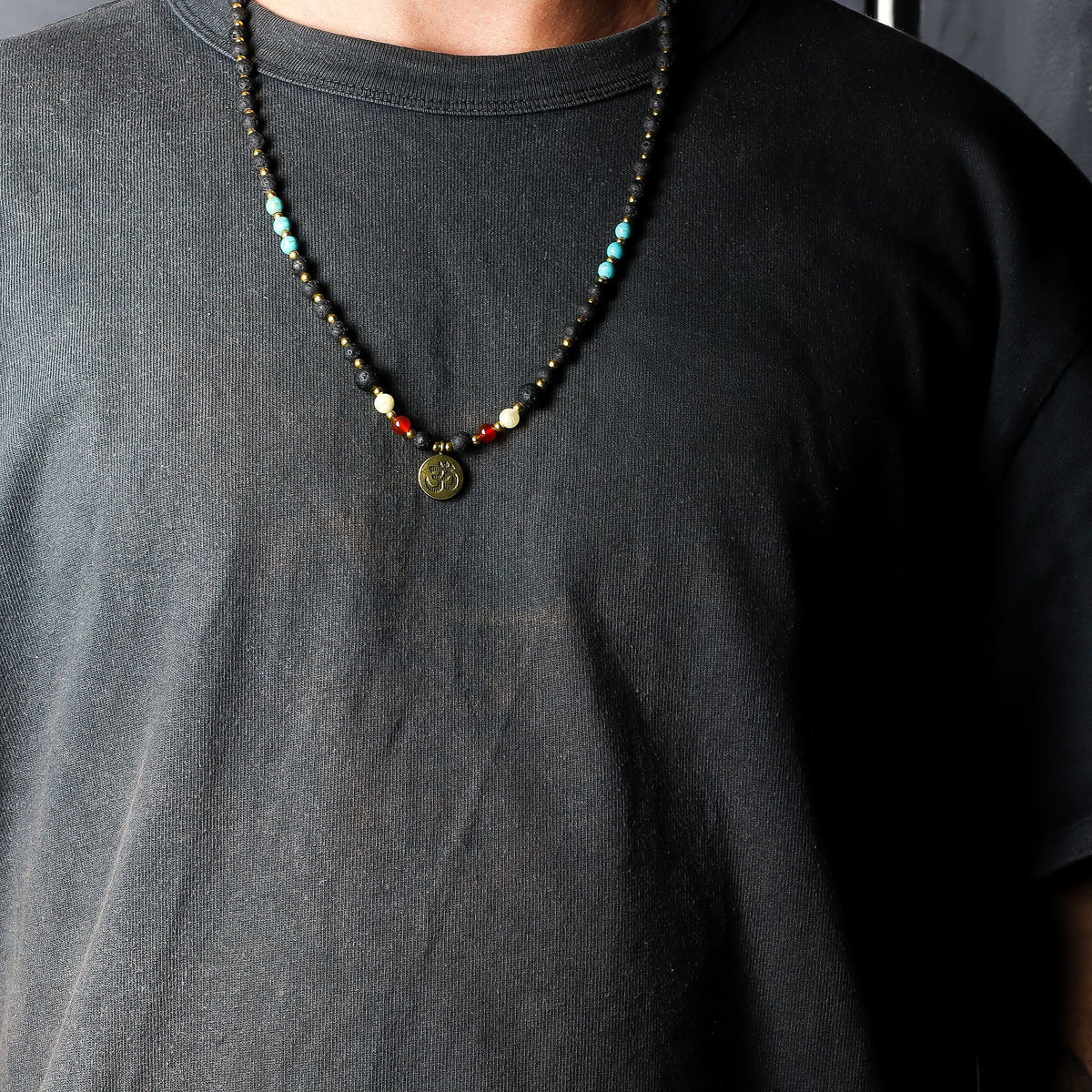 Collier Pierre de Lave & Pendentif Om - Éveil Spirituel – photo 6